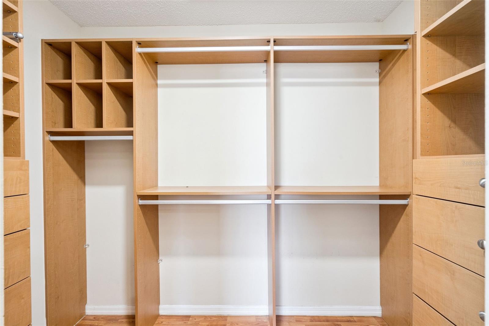 Image 19 of 35 For 8002 Sandpoint Boulevard