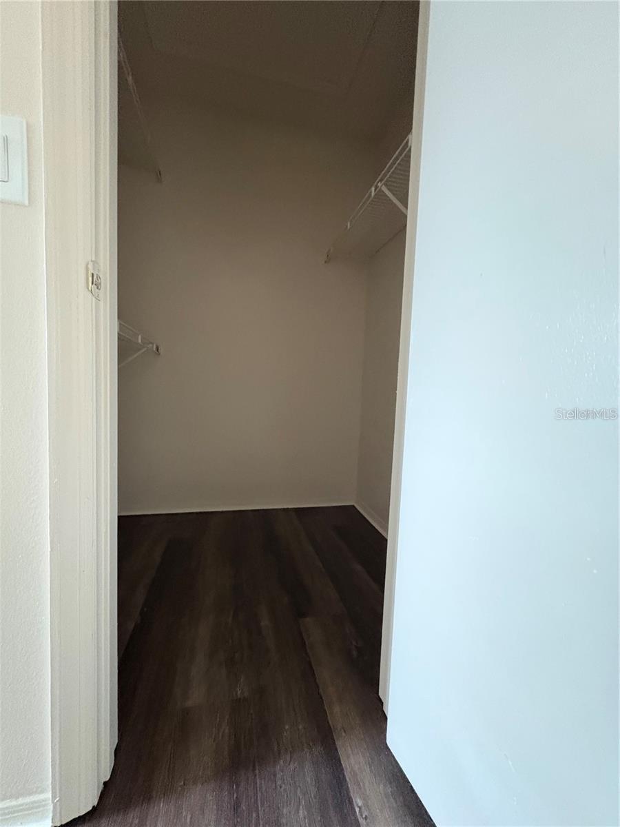 Image 10 of 12 For 4136 Pershing Pointe Place 3