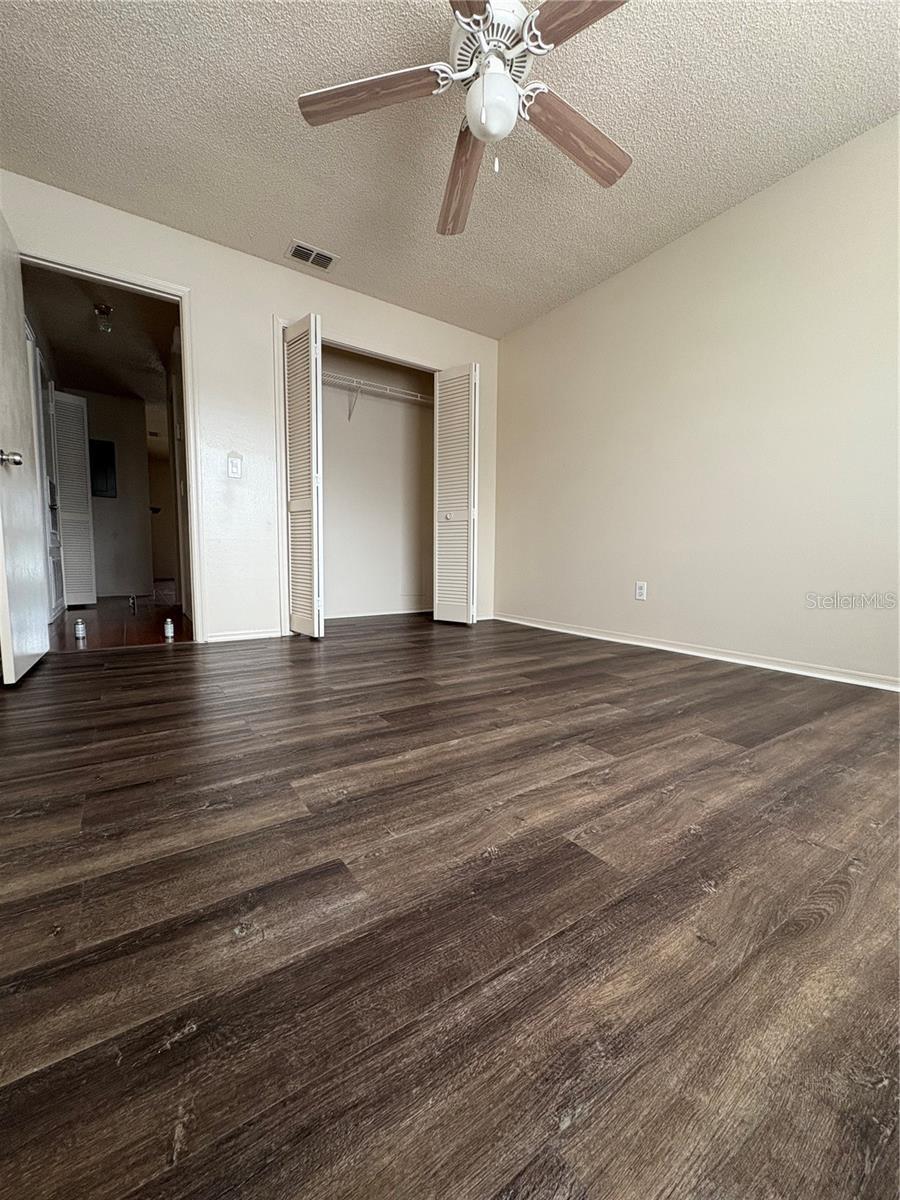 Image 11 of 12 For 4136 Pershing Pointe Place 3