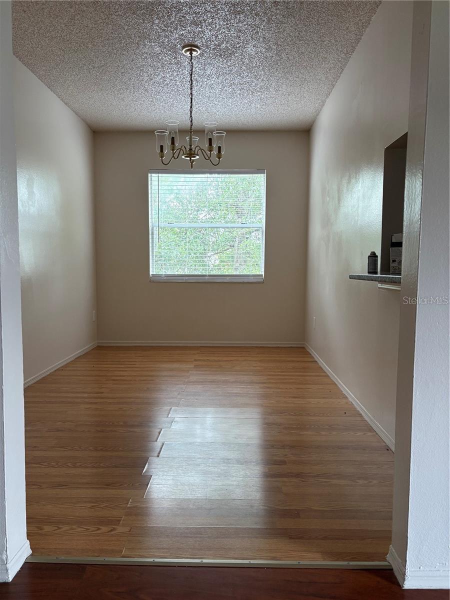 Image 4 of 12 For 4136 Pershing Pointe Place 3