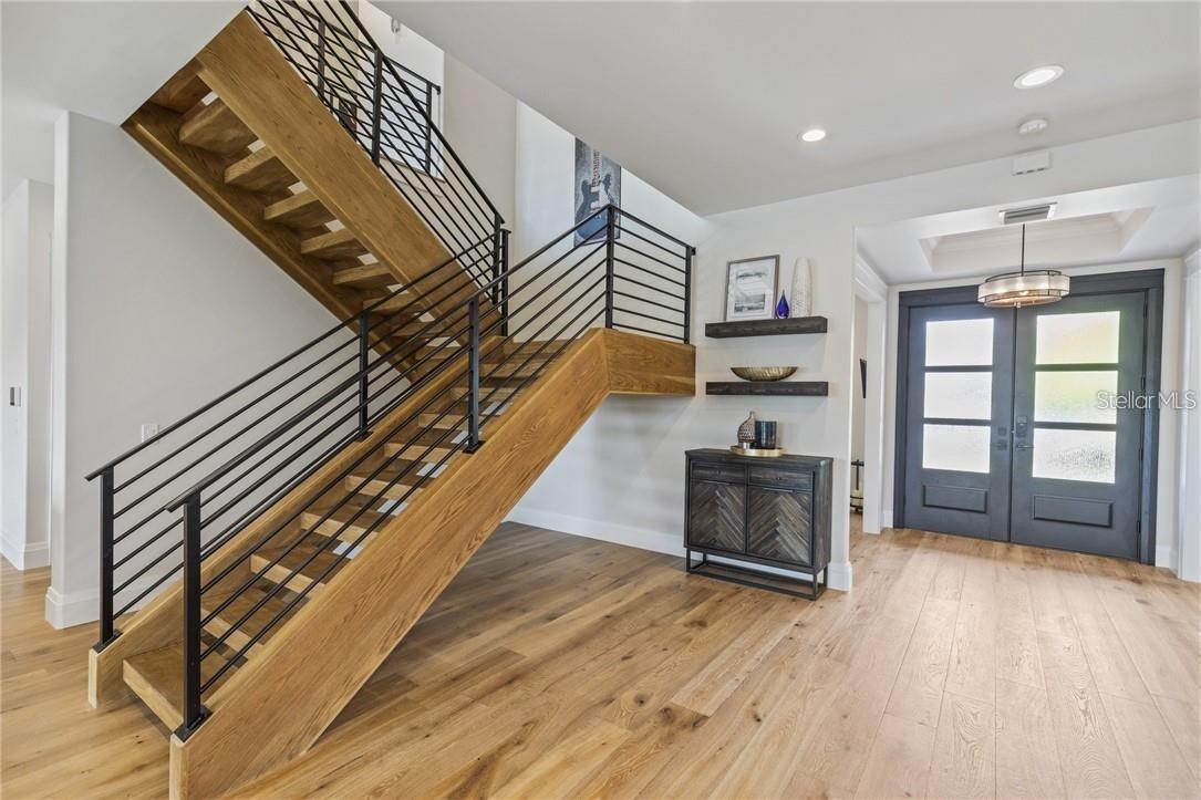 Image 13 of 80 For 2060 Illinois Avenue Ne