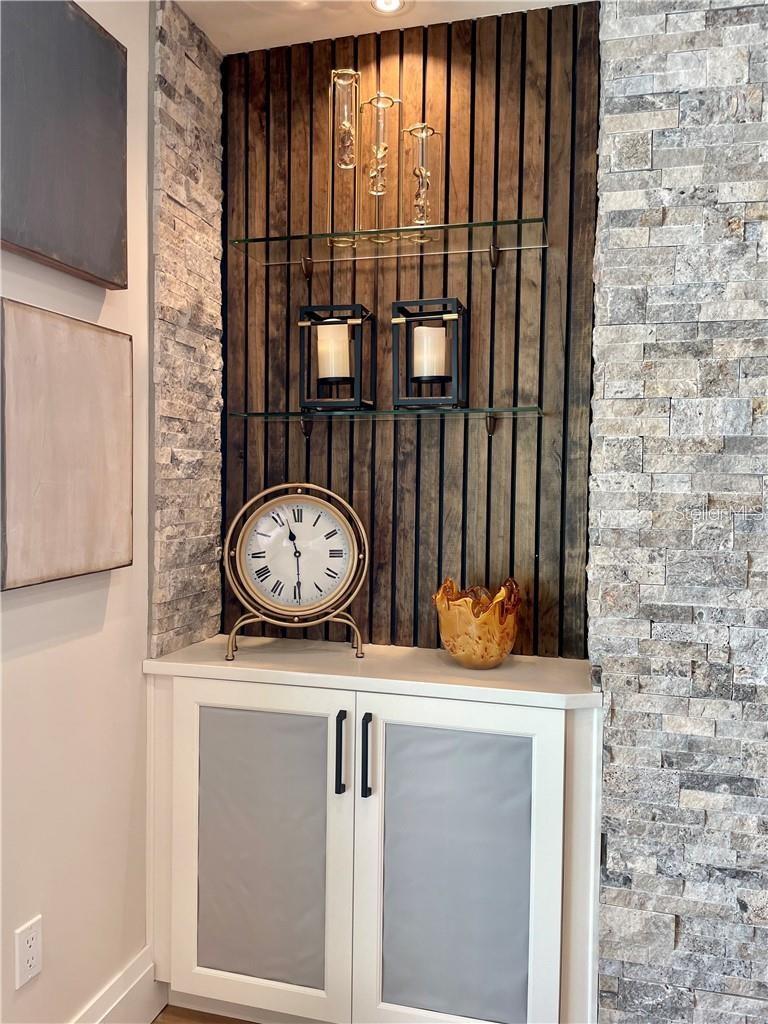 Image 17 of 80 For 2060 Illinois Avenue Ne