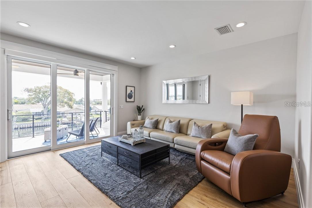 Image 37 of 80 For 2060 Illinois Avenue Ne