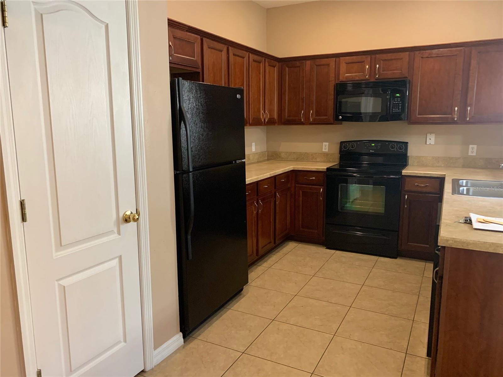 Image 20 of 35 For 7117 Harmony Square Drive S 7117