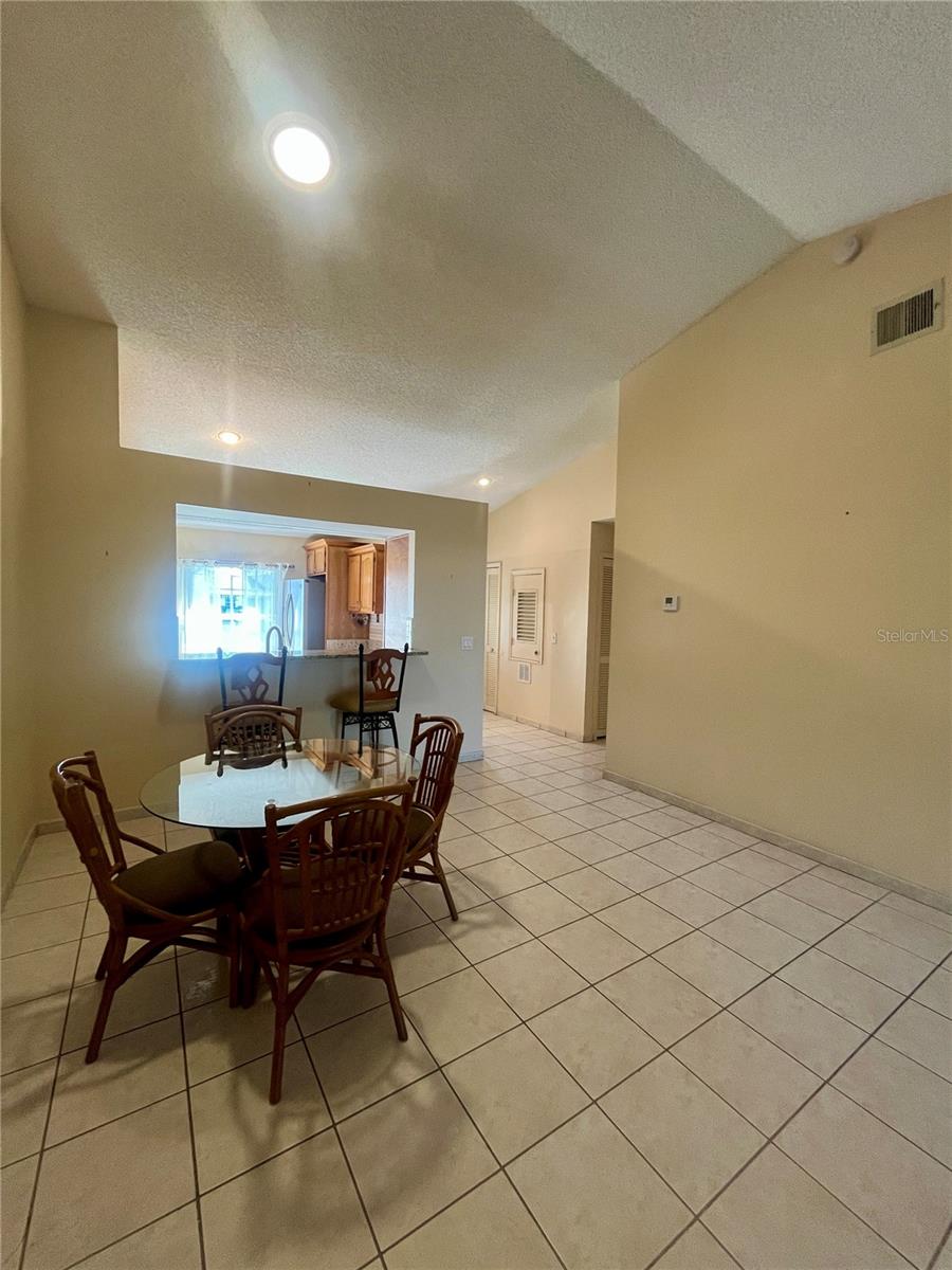 Image 14 of 34 For 14434 Island Cove Drive