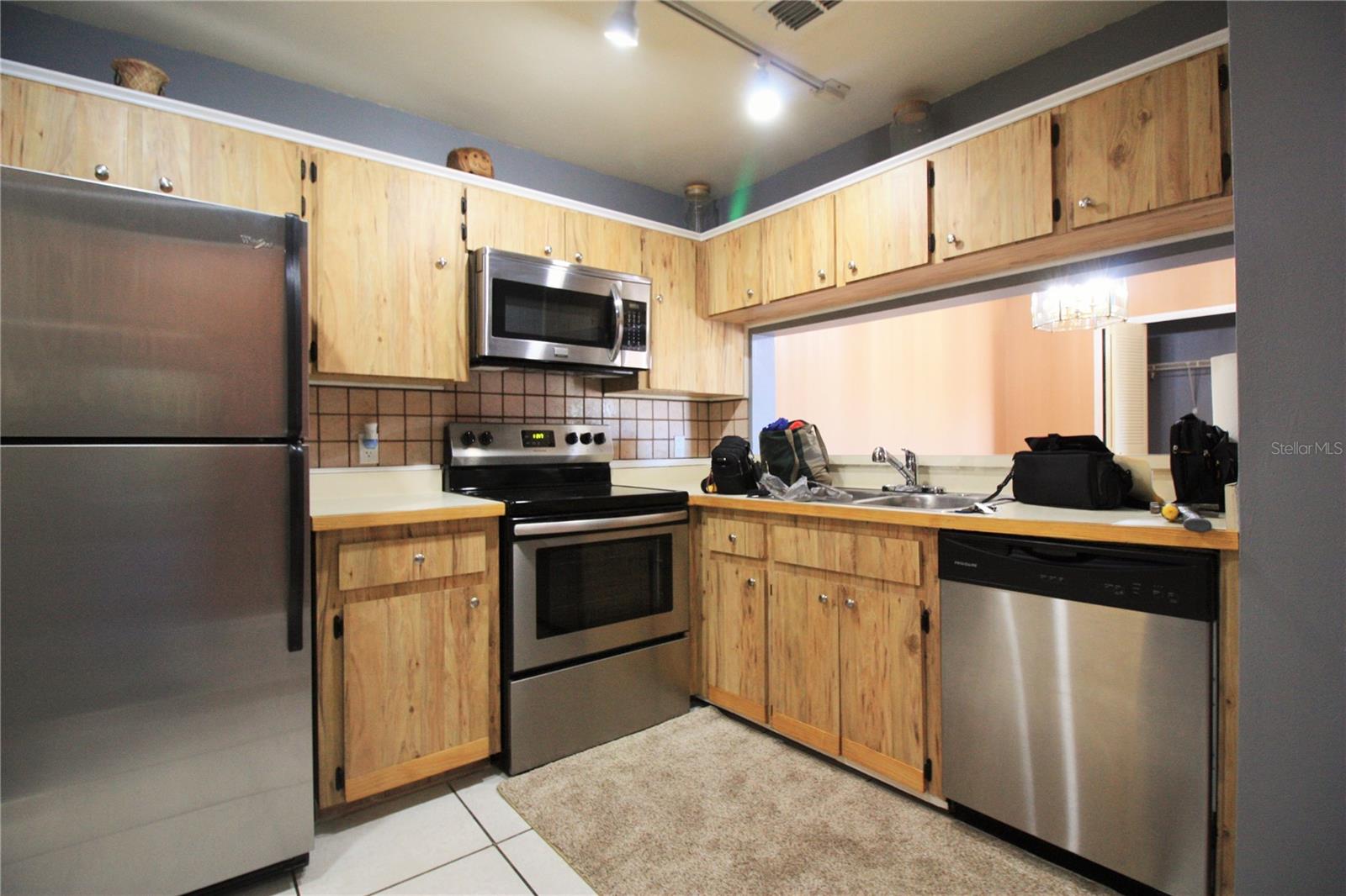 Image 5 of 20 For 5208 Via Hacienda Circle A201