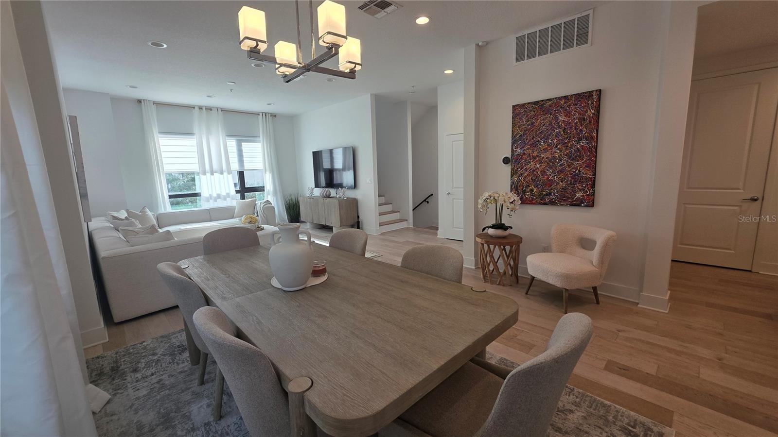 Image 12 of 51 For 2511 Grady Avenue 6