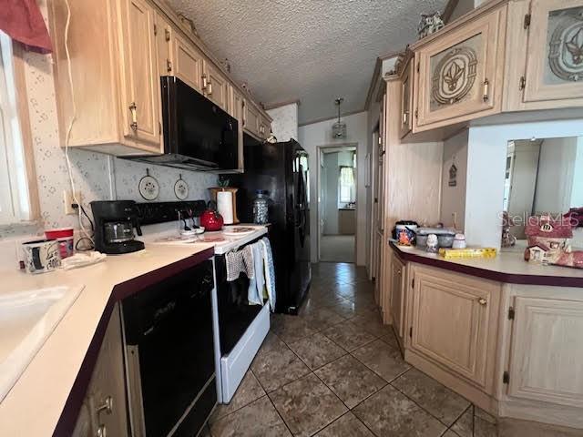 Image 18 of 28 For 200 Sky Crest Loop