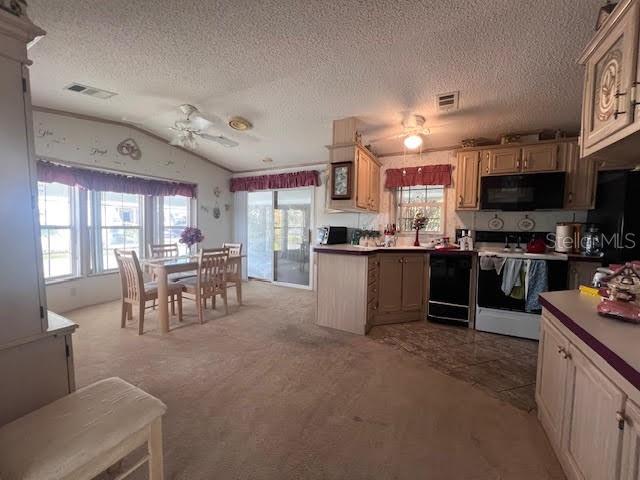 Image 20 of 28 For 200 Sky Crest Loop