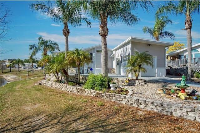 Image 3 of 28 For 200 Sky Crest Loop