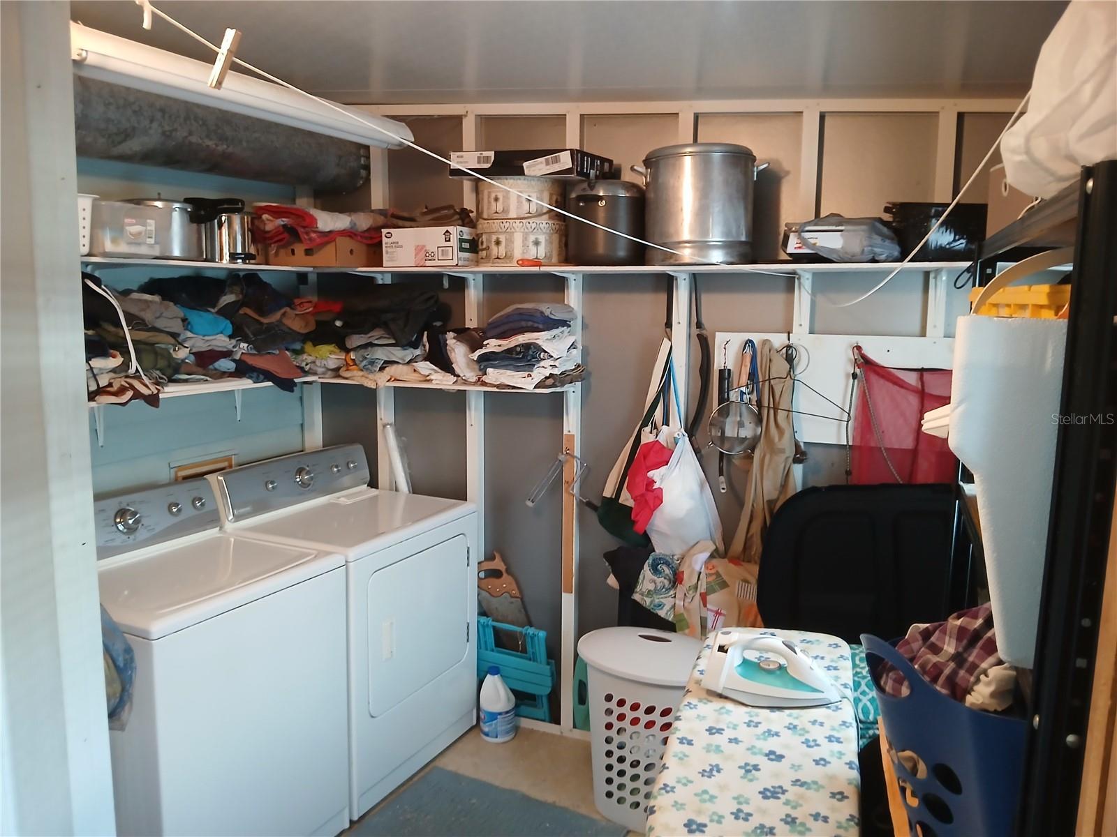 Image 15 of 19 For 50989 Highway 27  184