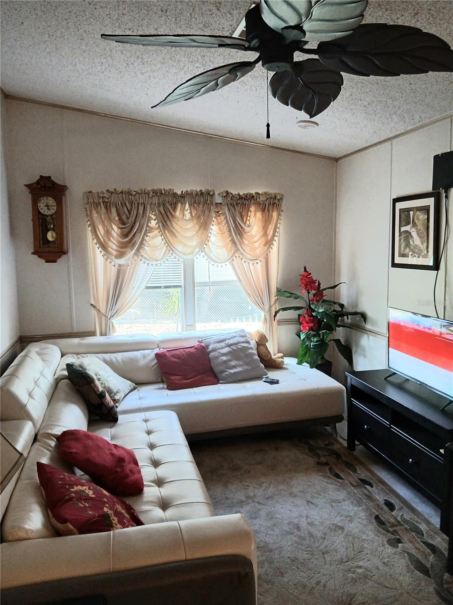 Image 7 of 19 For 50989 Highway 27  184