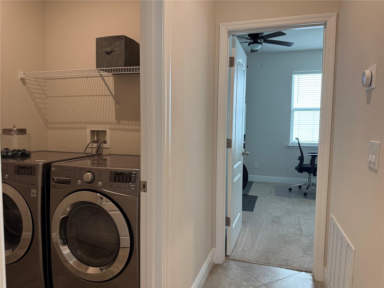 Image 14 of 33 For 3635 Crawley Down Loop