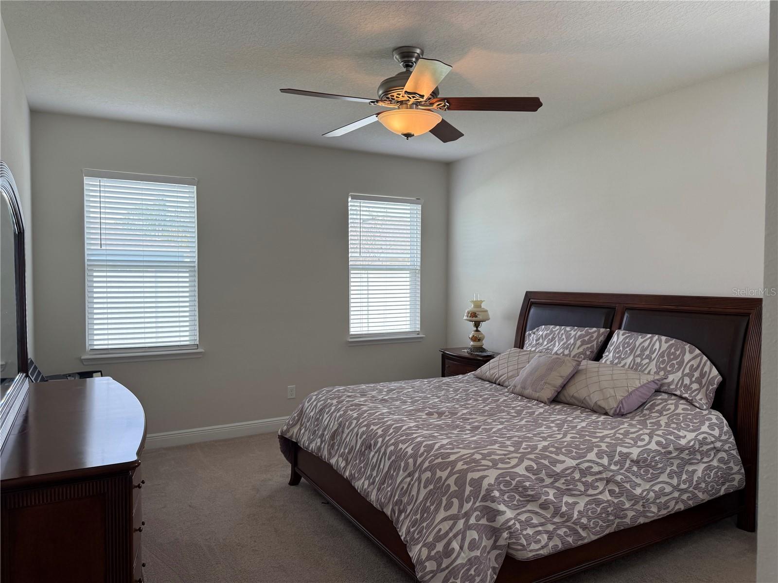 Image 18 of 33 For 3635 Crawley Down Loop