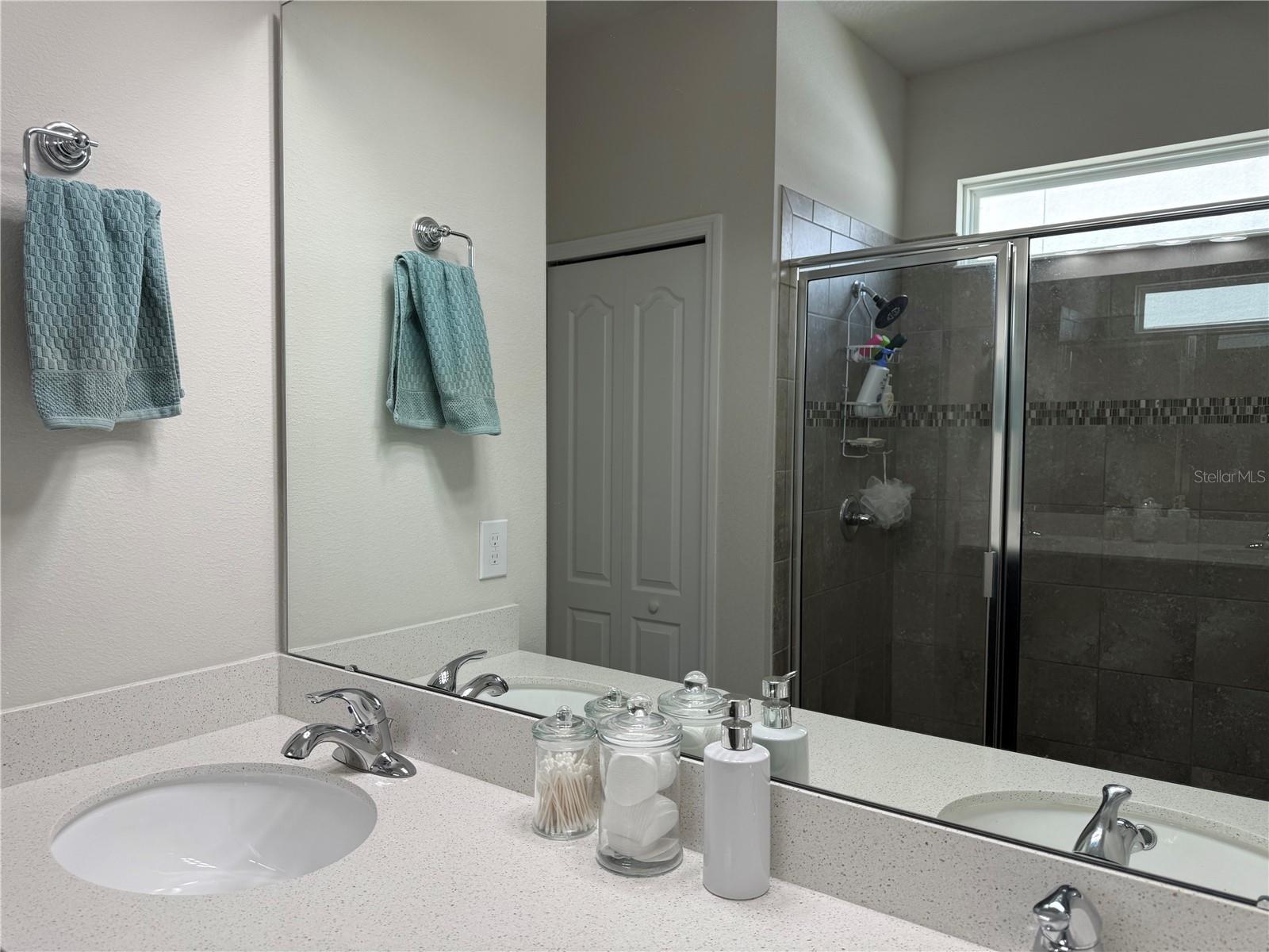 Image 20 of 33 For 3635 Crawley Down Loop