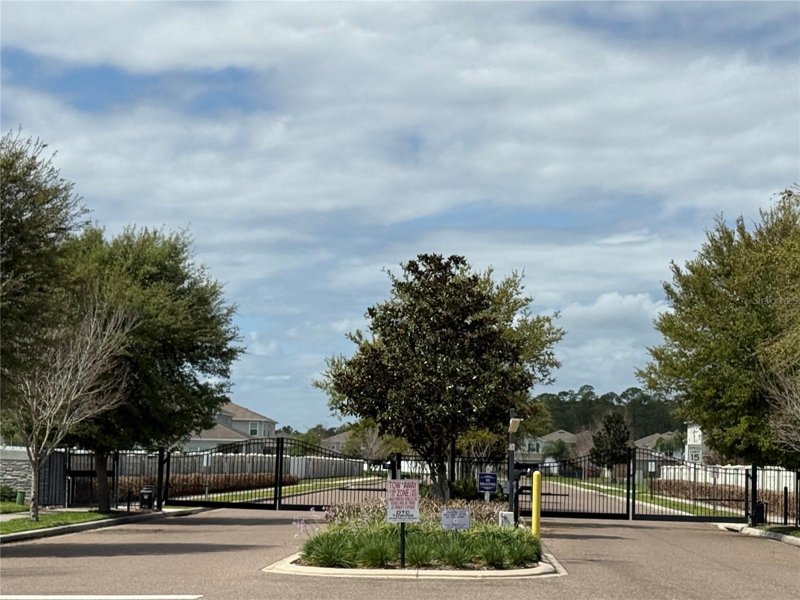 Image 32 of 33 For 3635 Crawley Down Loop