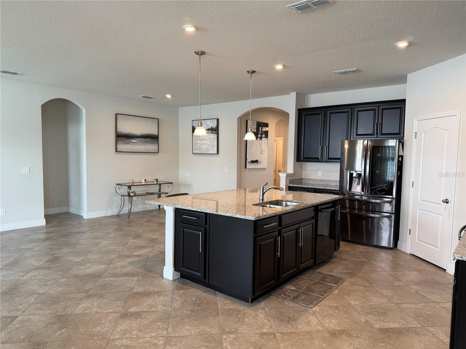 Image 5 of 33 For 3635 Crawley Down Loop