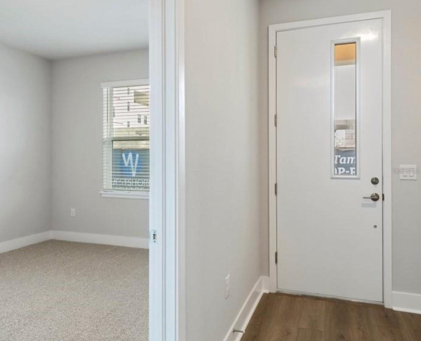 Image 10 of 32 For 2511 Grady Avenue 24