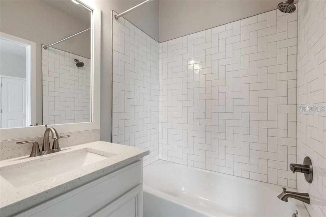 Image 29 of 32 For 2511 Grady Avenue 24