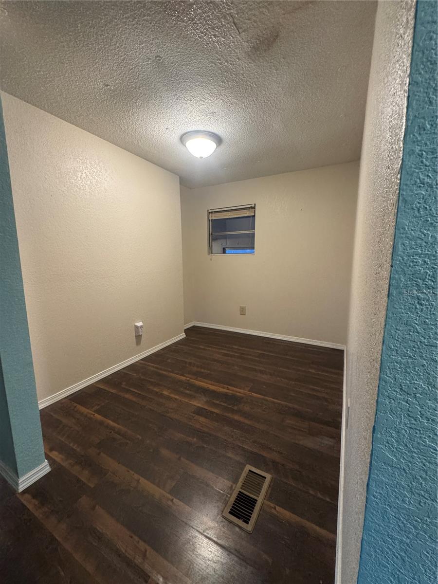 Image 16 of 25 For 4794 N Apache Trl