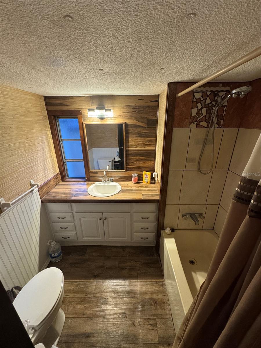 Image 17 of 25 For 4794 N Apache Trl