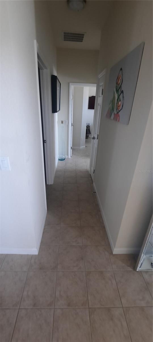Image 21 of 55 For 4959 Thames Street E