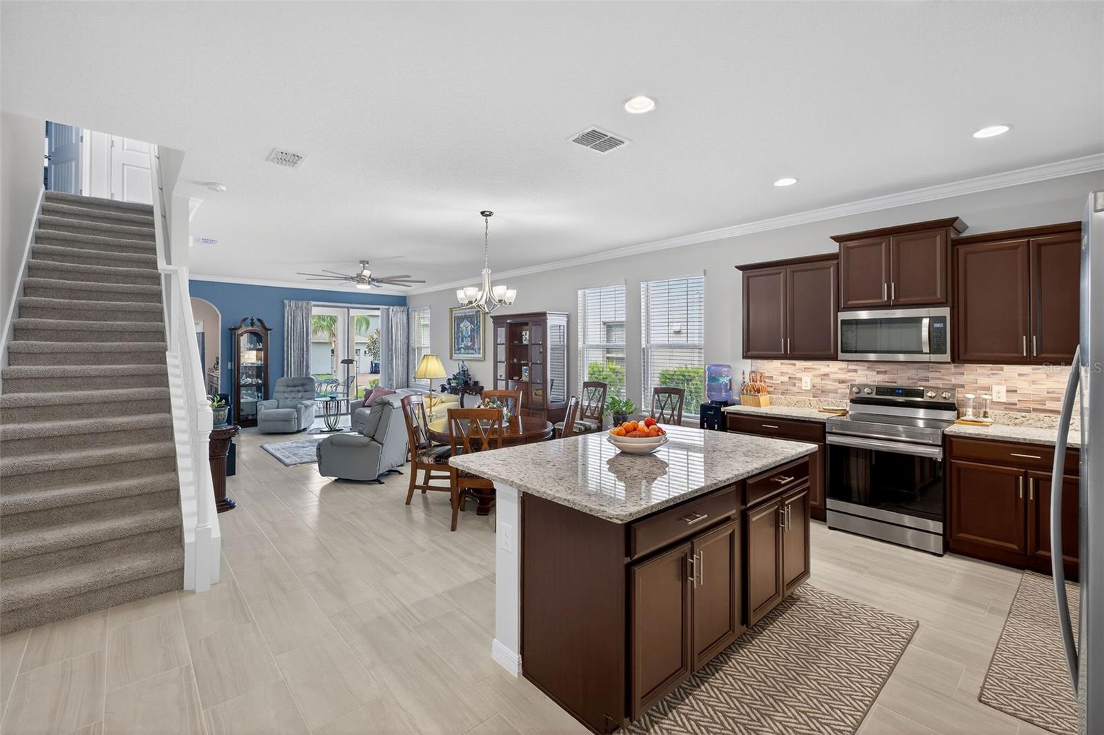 Image 4 of 32 For 16933 Oakboro Street