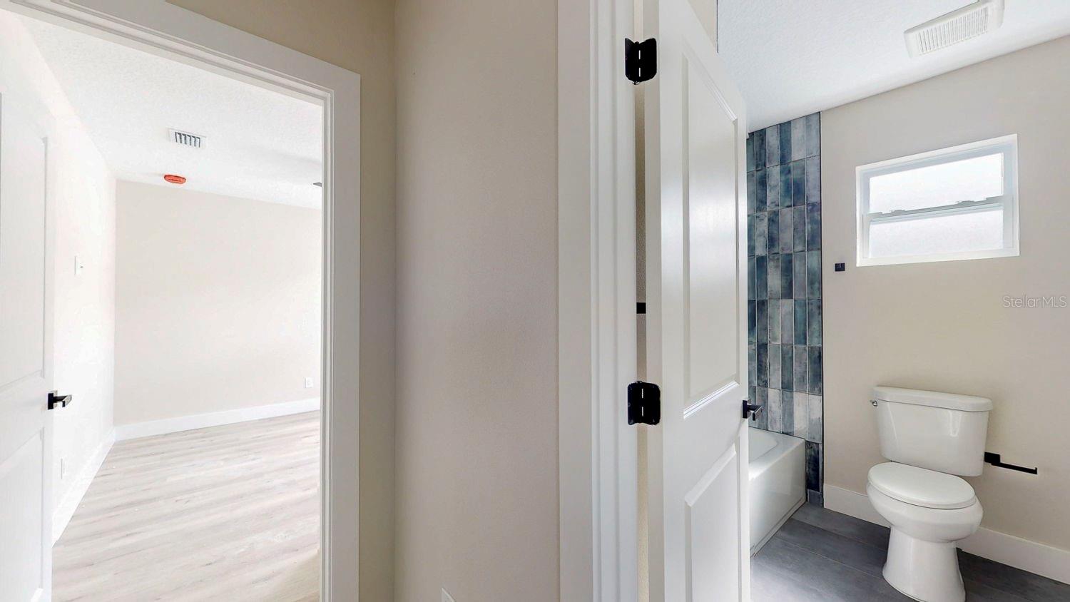 Image 15 of 78 For 5112 3rd Avenue N