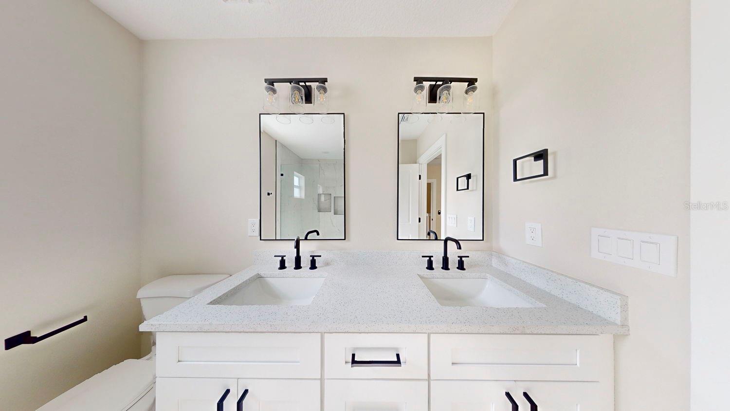 Image 32 of 78 For 5112 3rd Avenue N