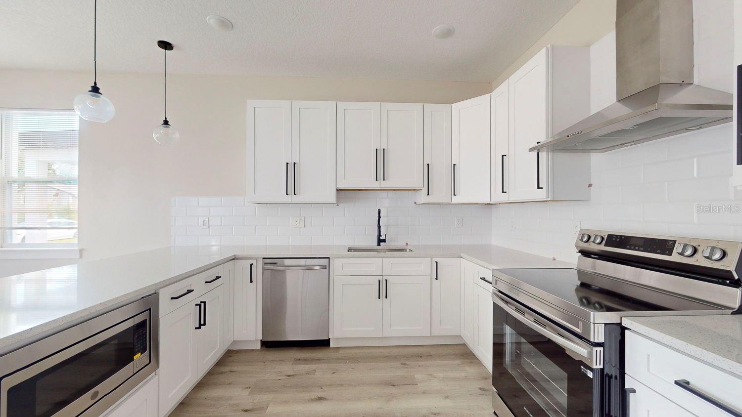 Image 4 of 78 For 5112 3rd Avenue N