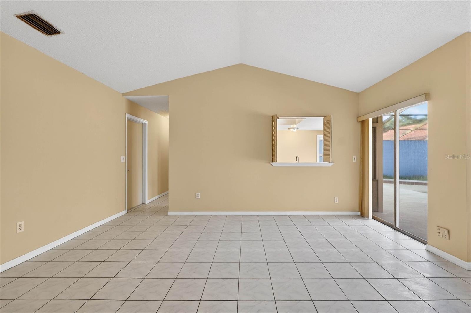 Image 13 of 53 For 4912 Easter Circle 12