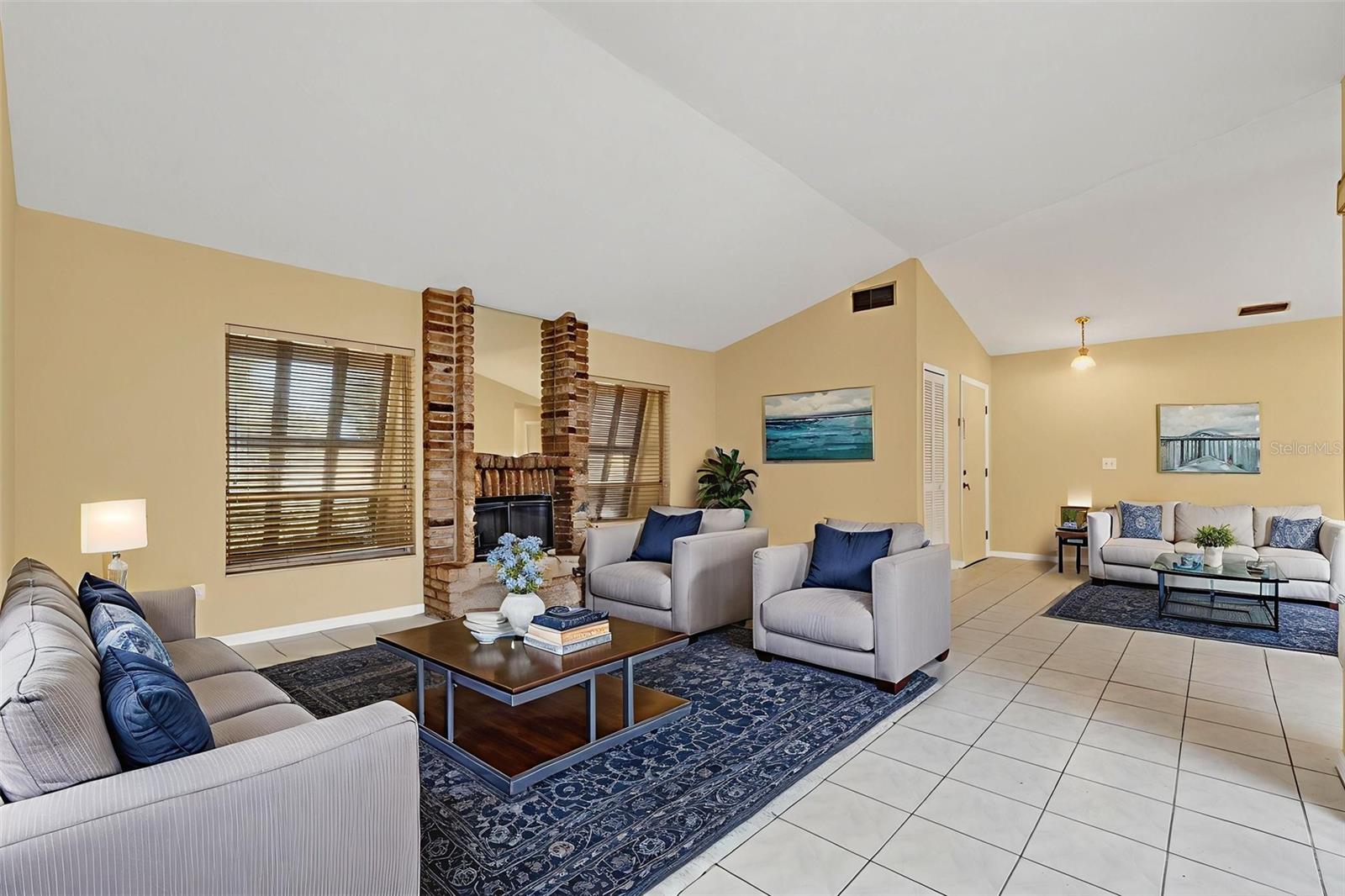 Image 24 of 53 For 4912 Easter Circle 12