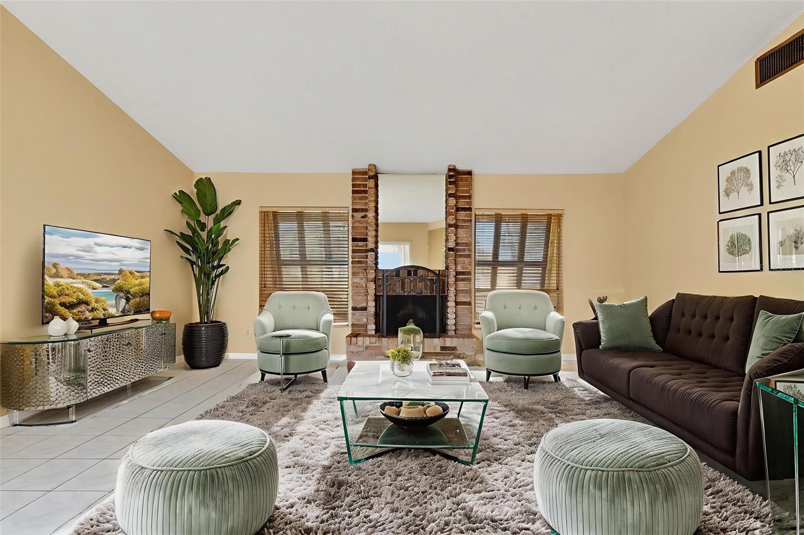 Image 26 of 53 For 4912 Easter Circle 12