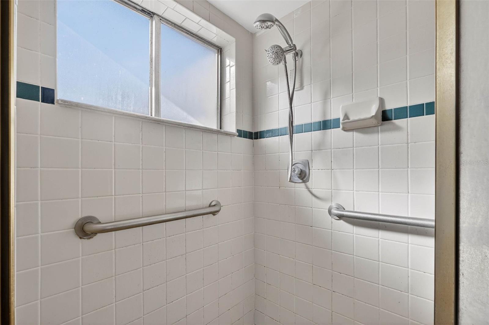 Image 39 of 53 For 4912 Easter Circle 12