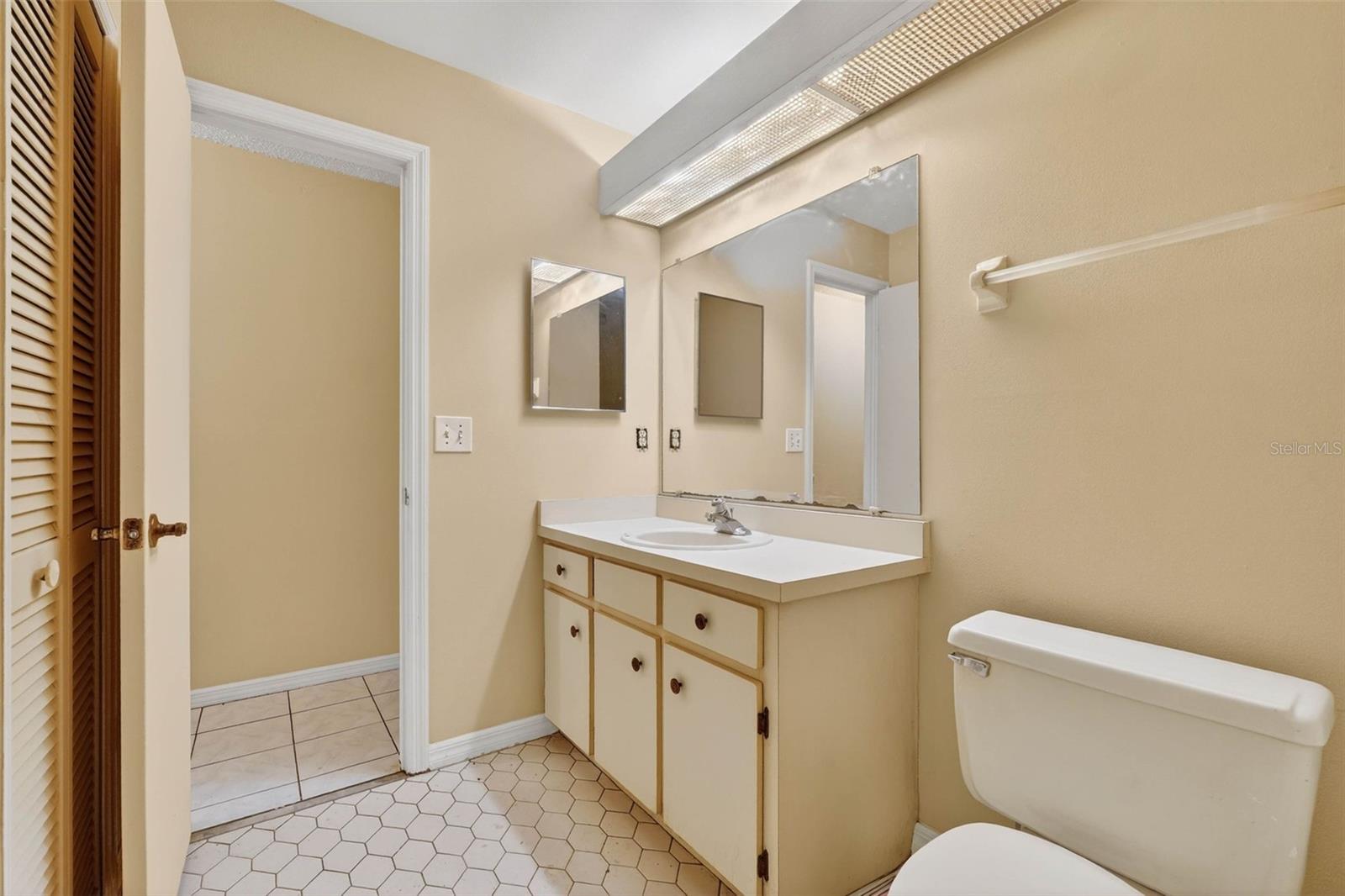 Image 47 of 53 For 4912 Easter Circle 12