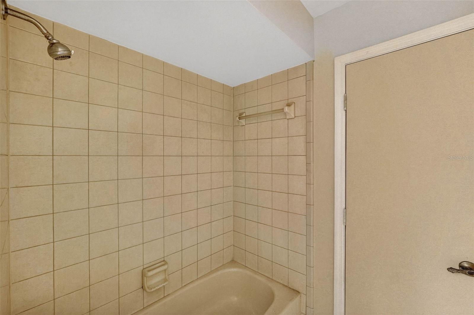 Image 48 of 53 For 4912 Easter Circle 12