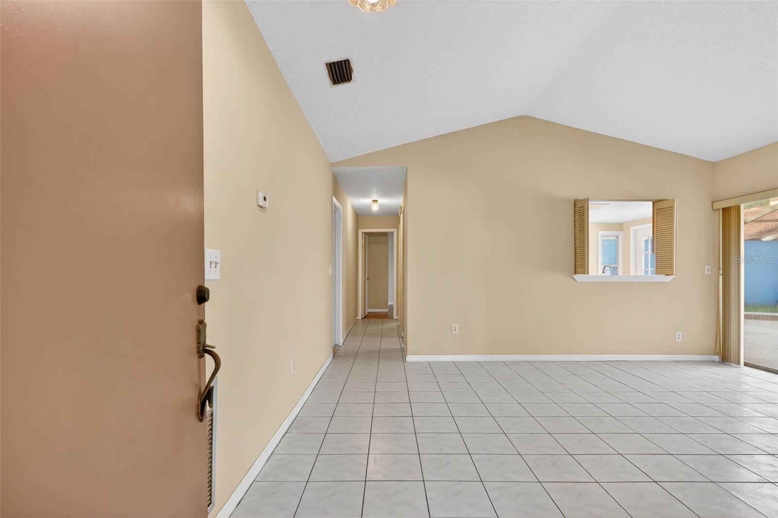 Image 5 of 53 For 4912 Easter Circle 12