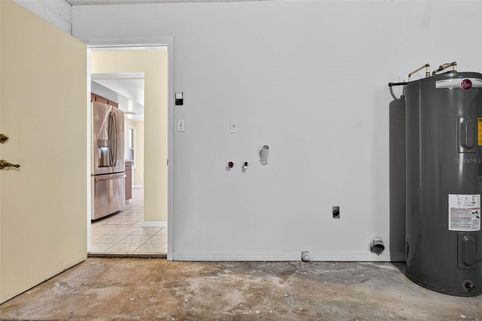 Image 50 of 53 For 4912 Easter Circle 12