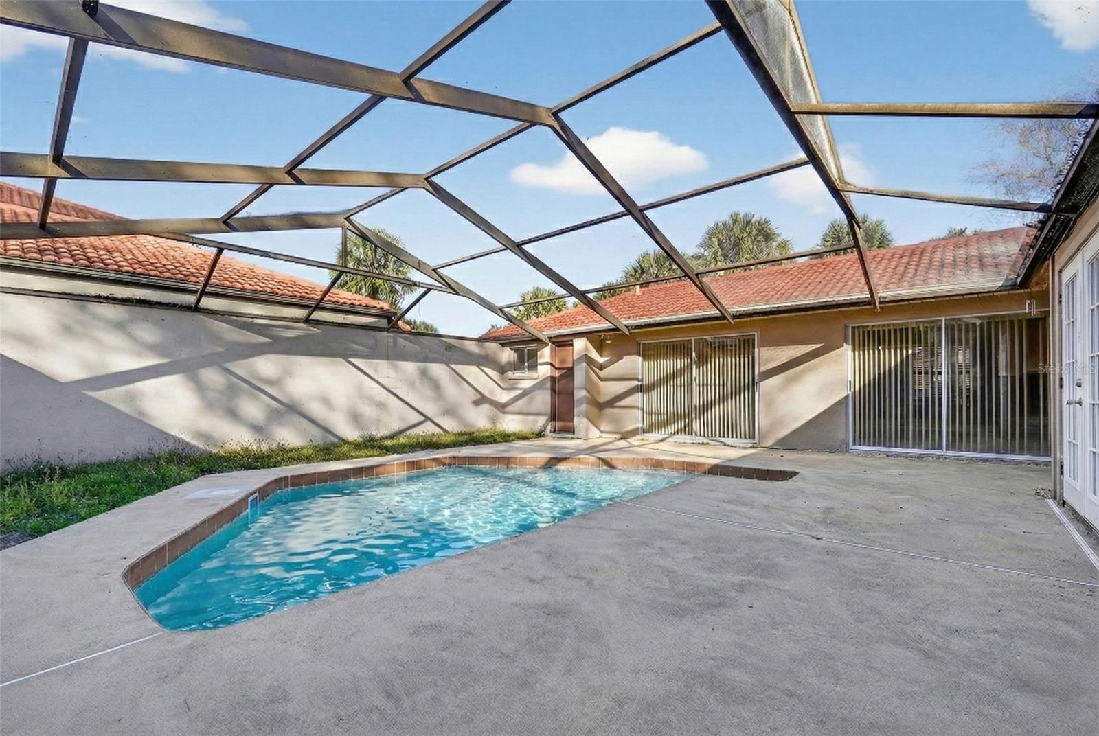 Image 52 of 53 For 4912 Easter Circle 12