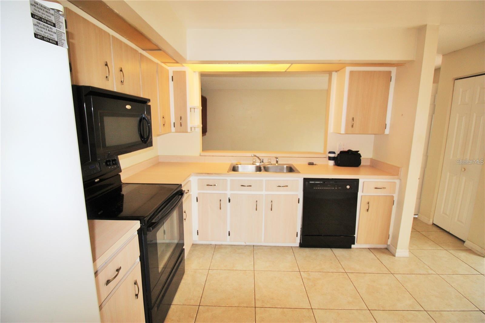 Image 5 of 20 For 4684 Pheasant Run Drive 3b