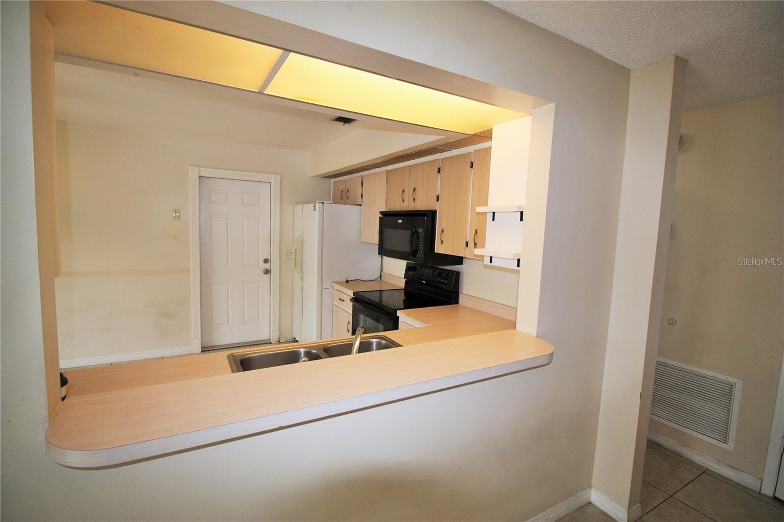 Image 7 of 20 For 4684 Pheasant Run Drive 3b