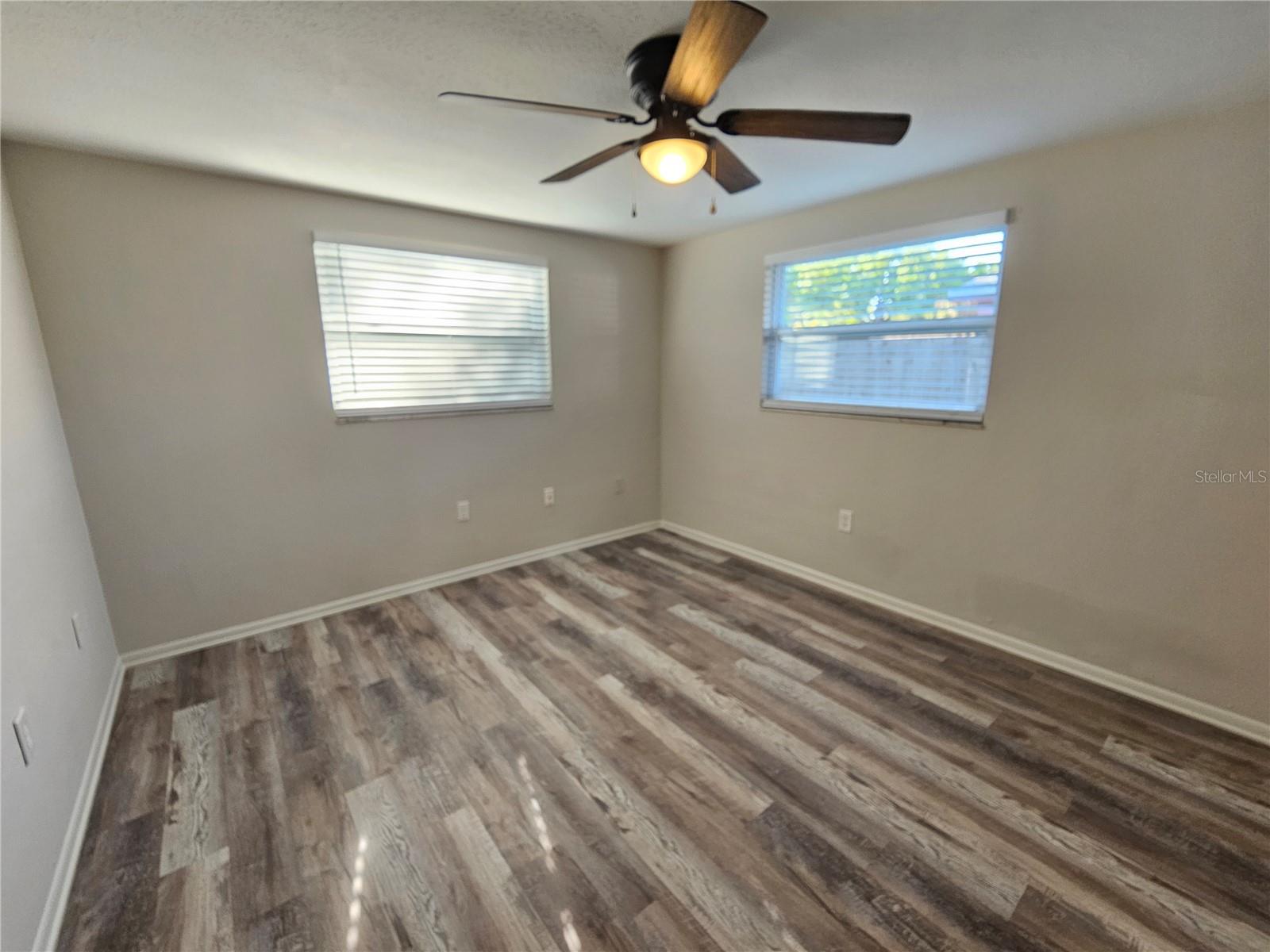 Image 13 of 27 For 4849 Camphor Avenue