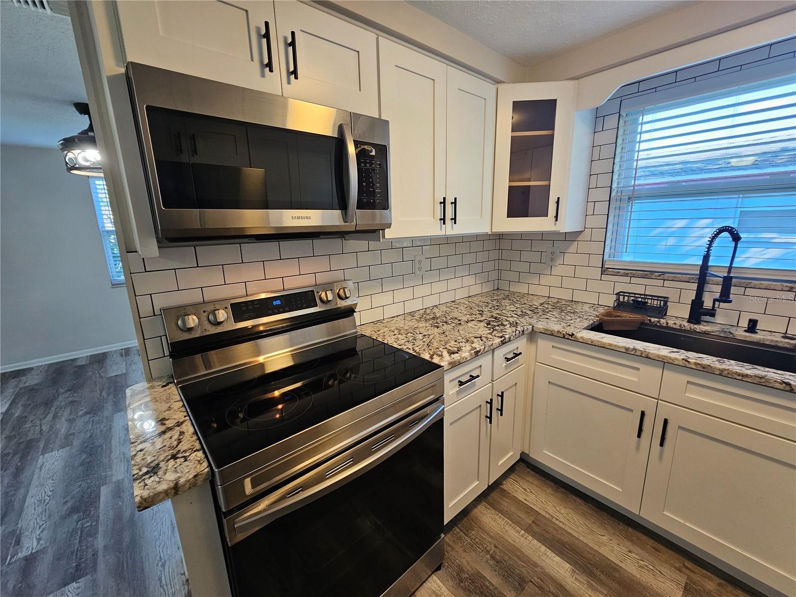 Image 3 of 27 For 4849 Camphor Avenue