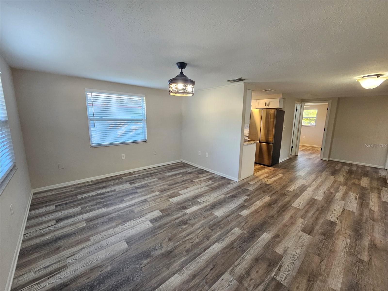 Image 5 of 27 For 4849 Camphor Avenue