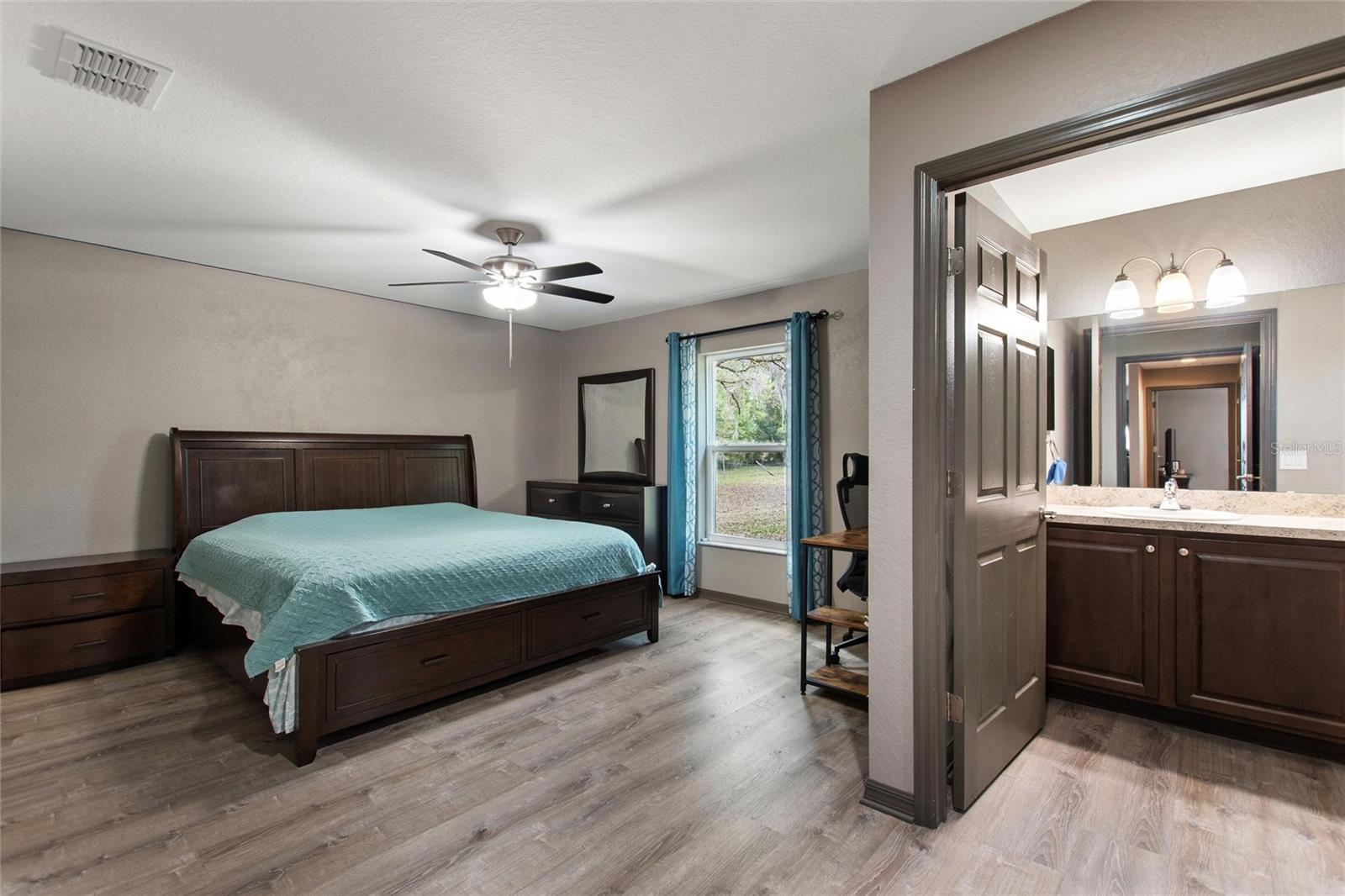 Image 26 of 43 For 3443 County Road 557a