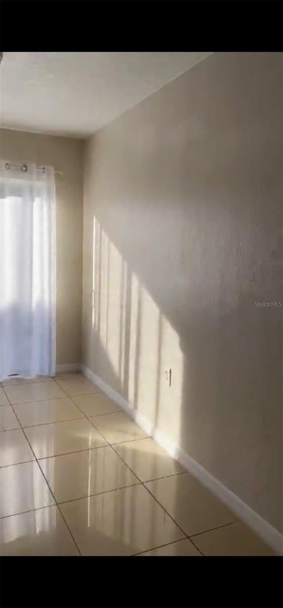 Image 11 of 17 For 1918 Conway Road 2