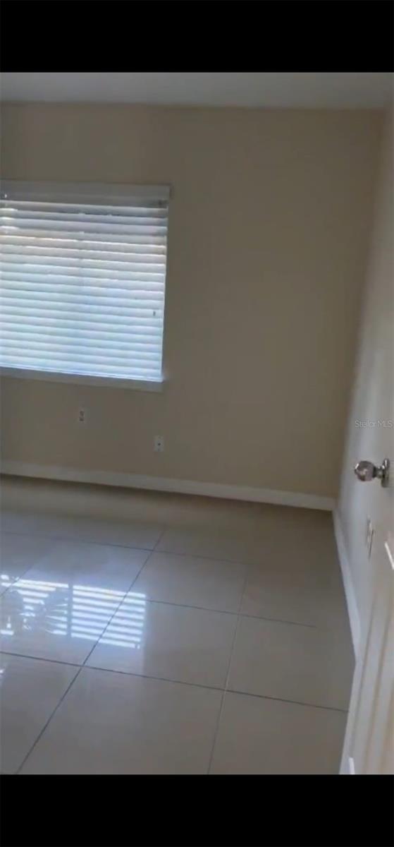 Image 13 of 17 For 1918 Conway Road 2