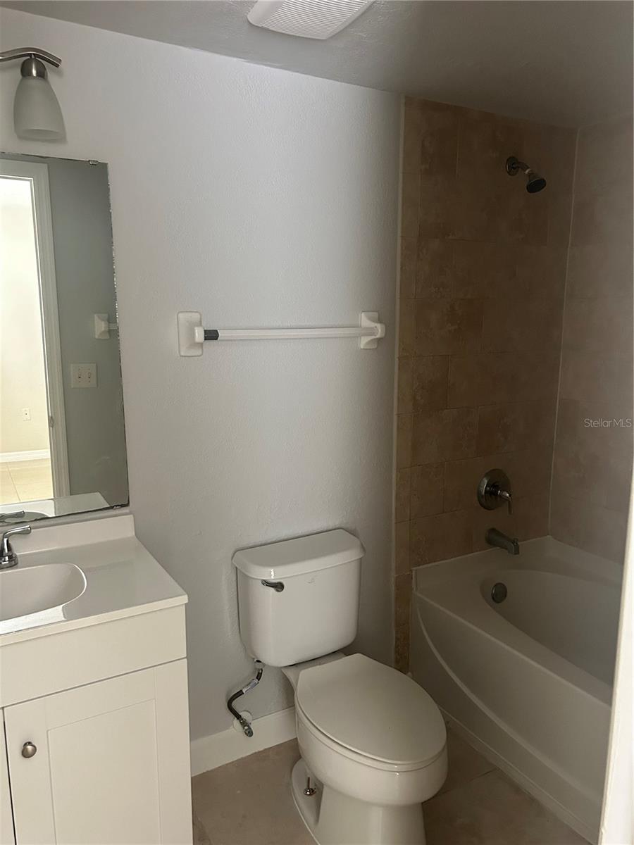 Image 9 of 17 For 1918 Conway Road 2