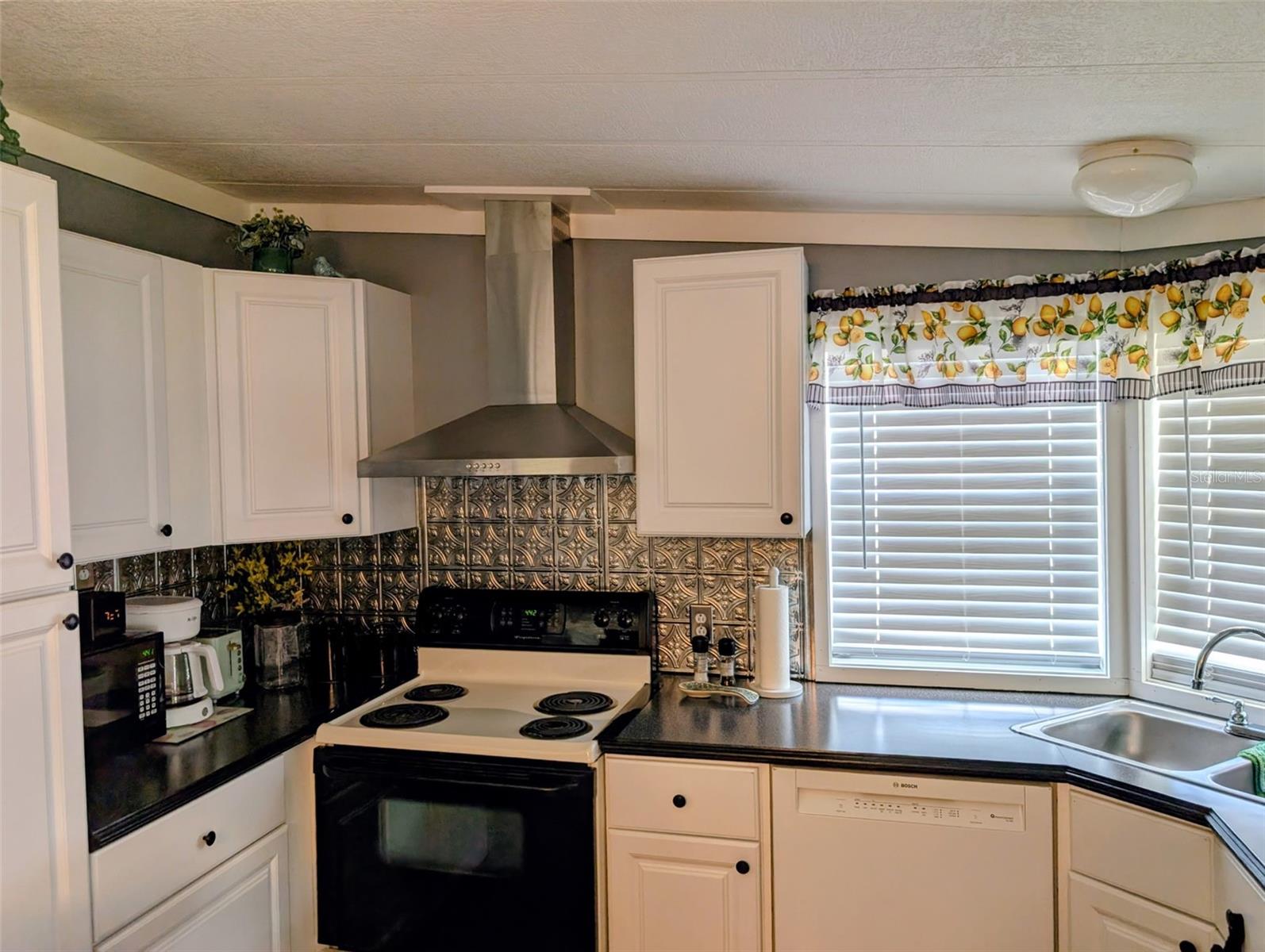 Image 4 of 17 For 9300 140th Place