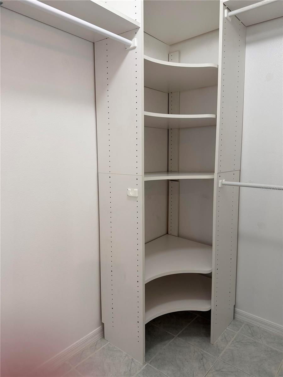 Image 9 of 16 For 13726 Meadowpark Avenue